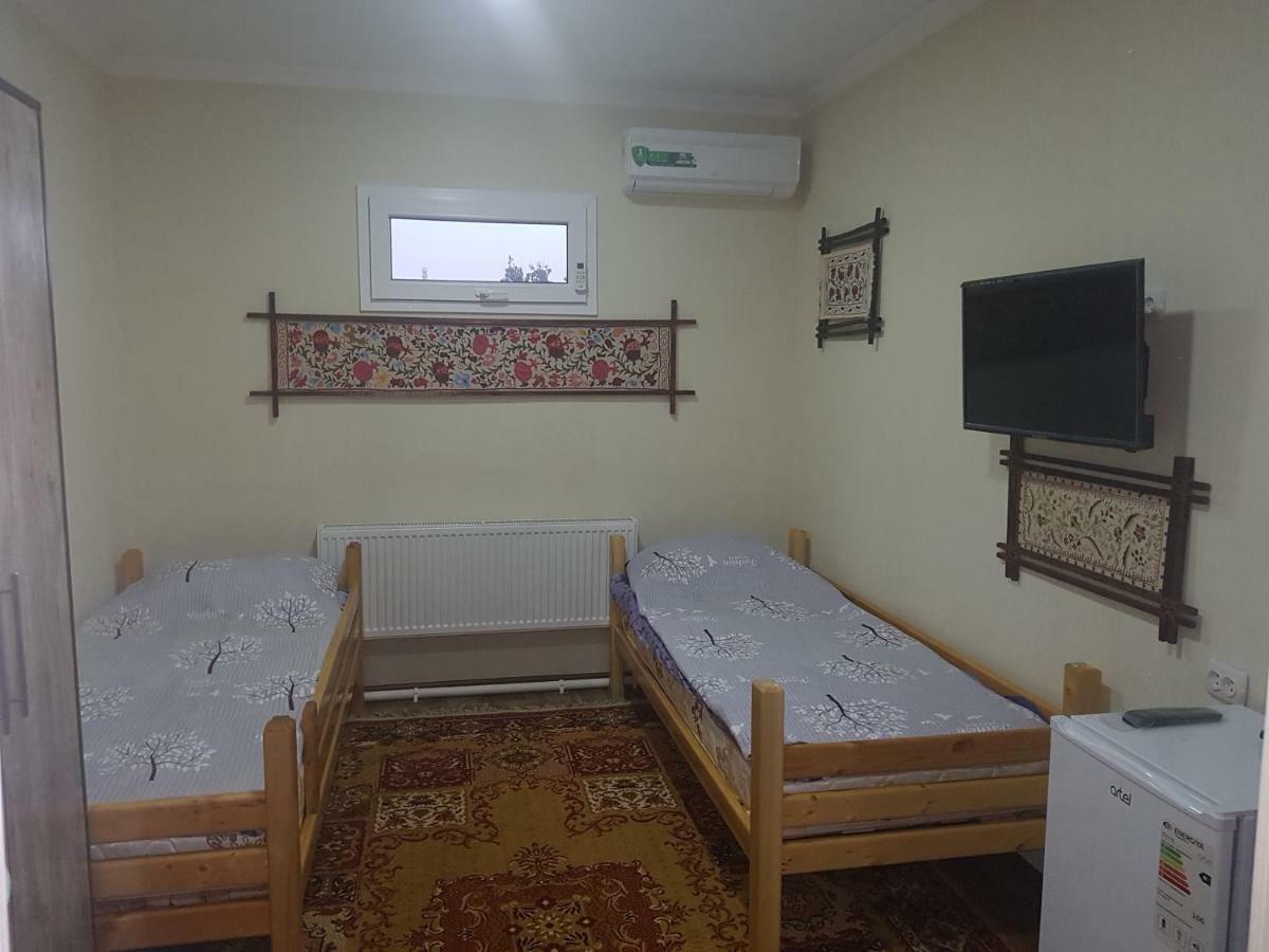 Guest House Ibrohim حلال Бухара Екстериор снимка